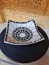 20240902  – Vide poche décor points & traits